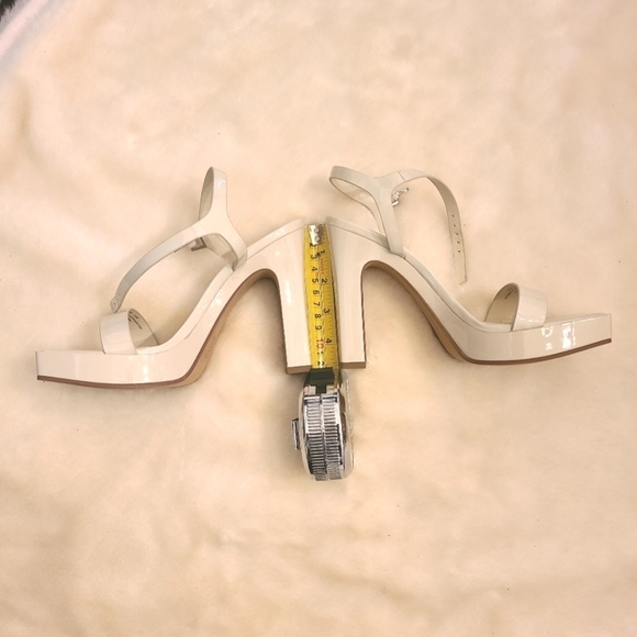 Dkny platform high heel (new) - Picture 5 of 5